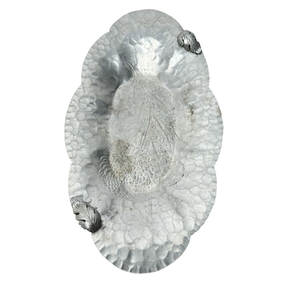 Hammered Aluminum Tray Dish Leaf Design Vintage Decorative Trade Continental - Picture 2 of 7